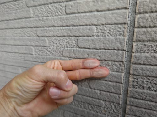 尾張旭市の住宅でチョーキングの発生を確認する様子