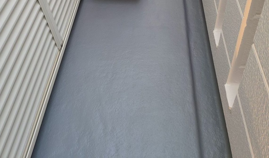 ベランダ　防水　施工後