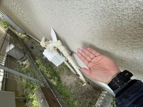 名古屋市の住宅の外壁でチョーキングは発生している様子