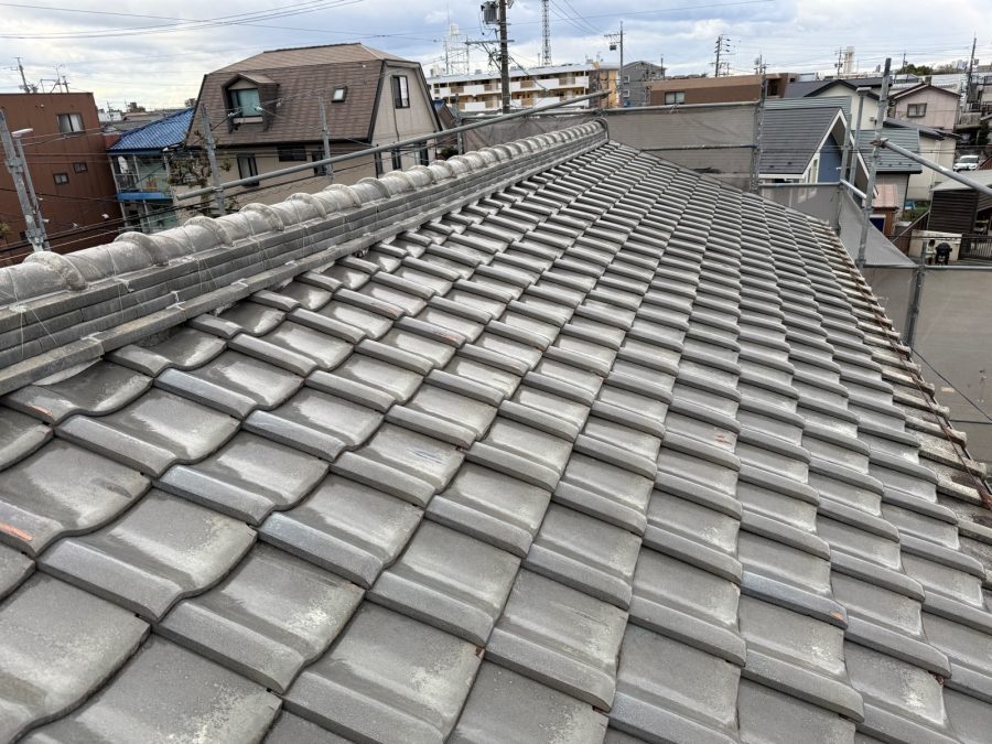 屋根葺き替え　施工前　瓦