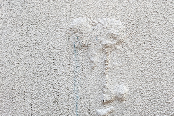 外壁塗装で水ぶくれができる原因