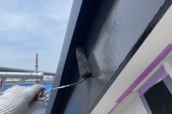 外壁塗装で艶ありを選ぶメリットは？