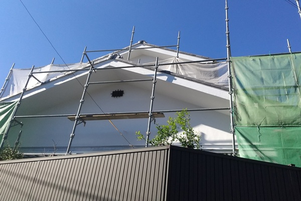 外壁塗装で艶なしが適している場面は？