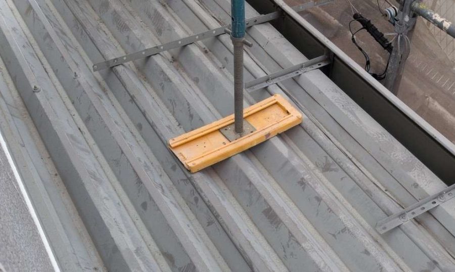 屋根塗装　施工前　折半