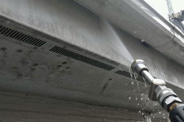 DIYと業者の違いは?