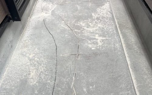 ベランダ床　浮き補修