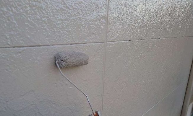 外壁塗装 中塗り