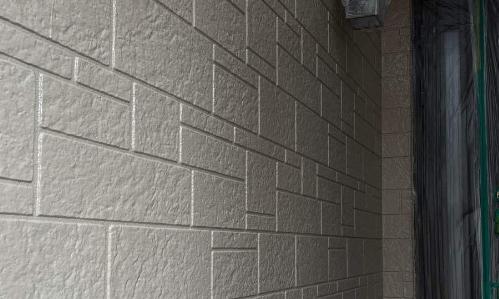 外壁塗装 タイル調 上塗り1回目