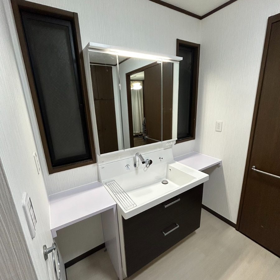 洗面化粧台交換 施工後