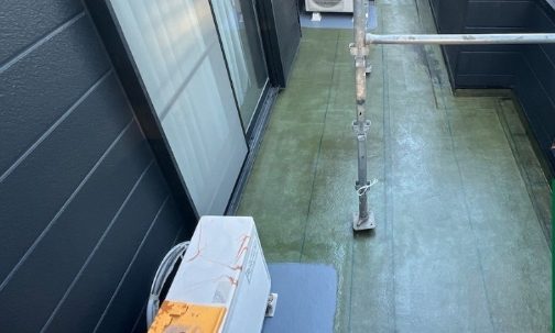 ベランダ防水 ライニング 施工中