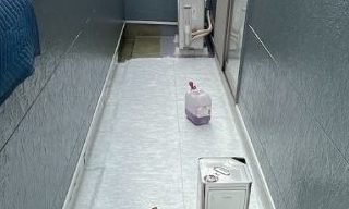 防水 ライニング 施工中