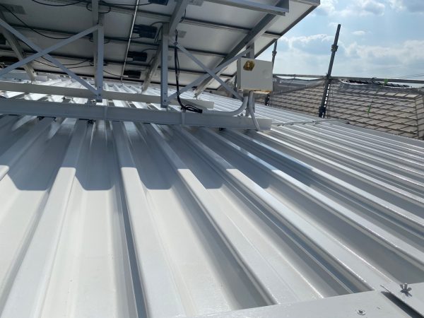 折半屋根塗装完了