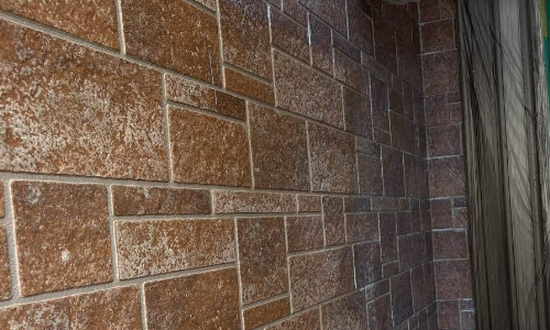 外壁塗装 タイル調 下塗り