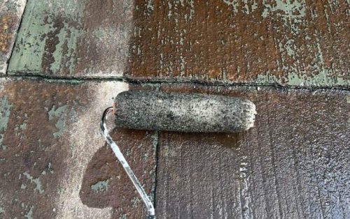 下塗り2回目施工中