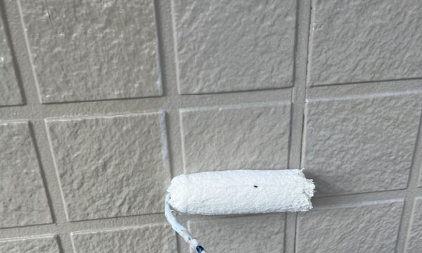 外壁塗装 クリア塗装 施工中