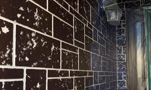 外壁塗装 タイル調 クリヤー下塗り