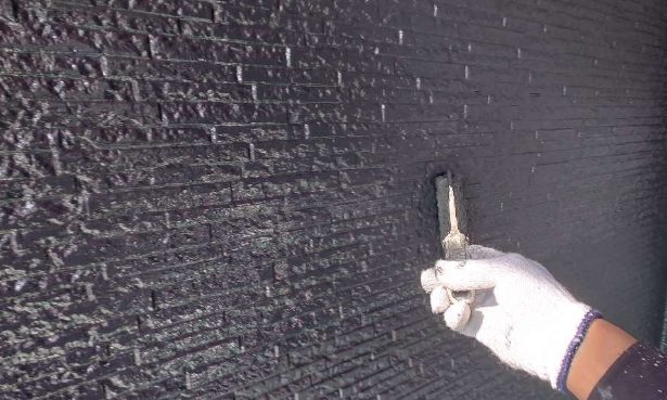 外壁塗装 上塗り2回目 施工中