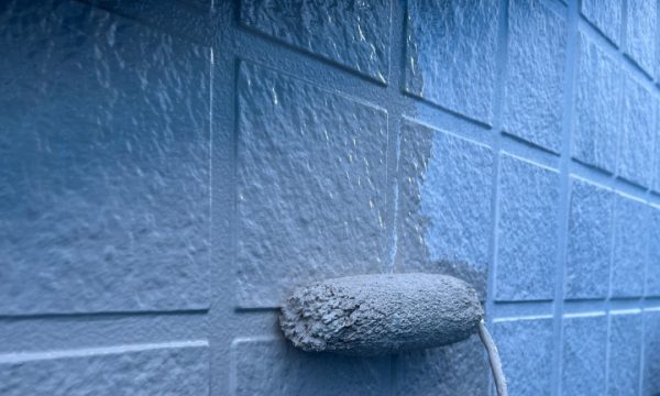 外壁塗装 下塗り1 回目→中塗り 施工中