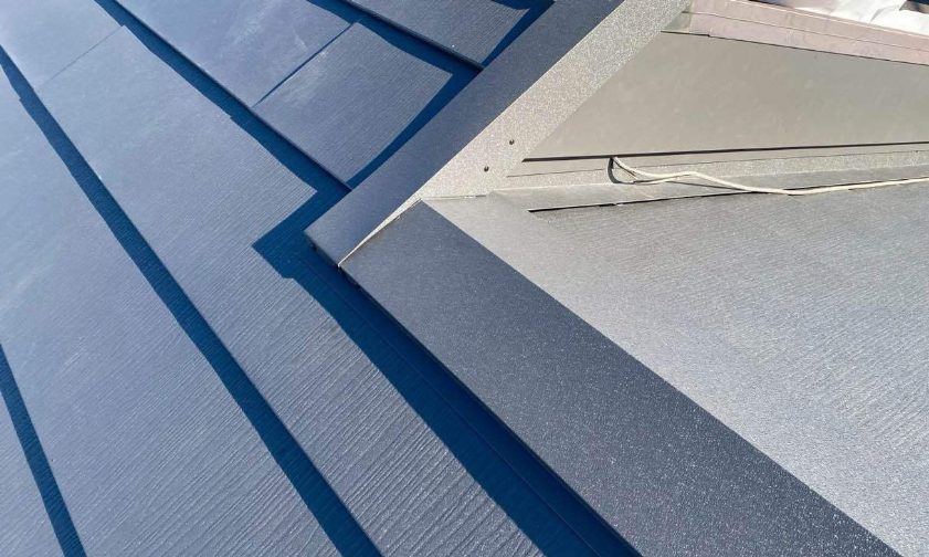 屋根カバー工法 屋根板金取付 施工後