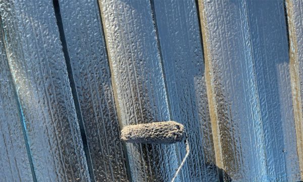 屋根塗装 上塗り1回目 施工中