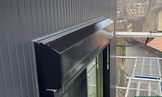 付帯塗装　シャツターボックス 施工後