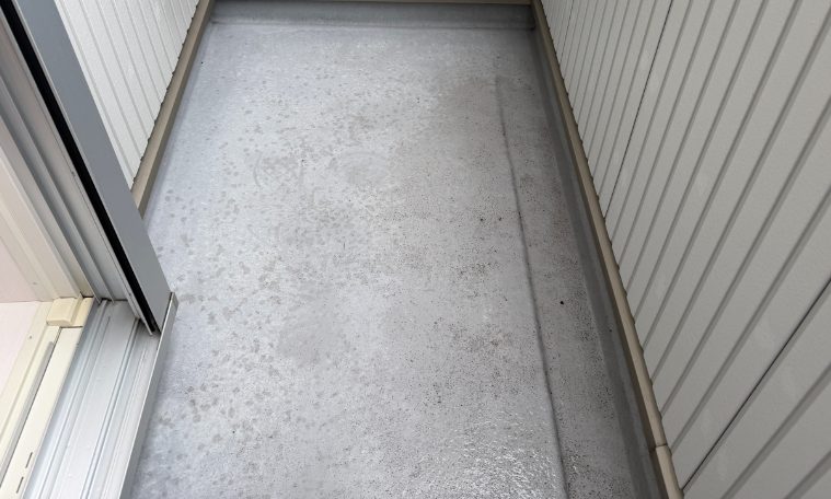 守山区 ベランダトップコート 施工前
