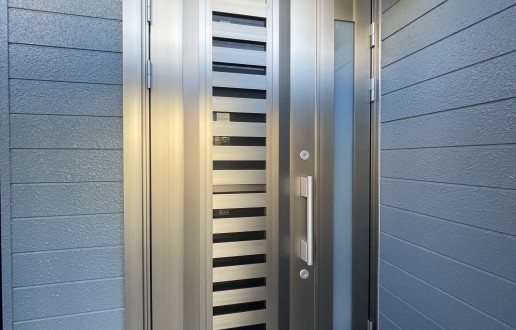 ［尾張旭市］玄関ドアカバー工法工事　K様邸サムネイル