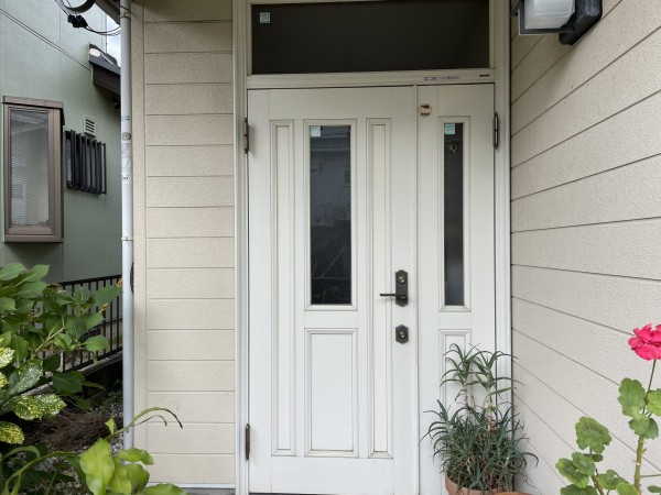 【瀬戸市】玄関ドアリフォームをしました！サムネイル