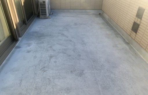 ベランダ防水施工前ＦＲＰ