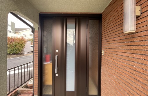 玄関ドアカバー工法施工後リシェント