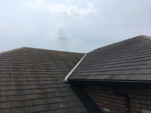 屋根カバー工法（重ね葺き）工事の流れサムネイル