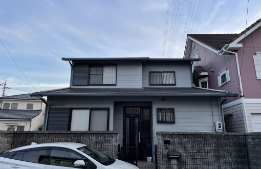 外壁塗装・屋根カバー工法・ベランダ防水工事前窯業系サイディングボード