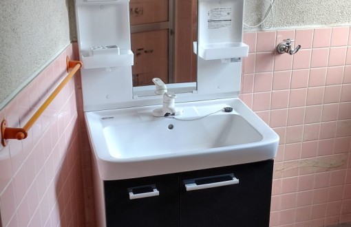 洗面化粧台交換施工後