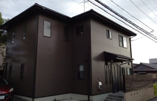 外壁塗装施工後クリヤー塗装