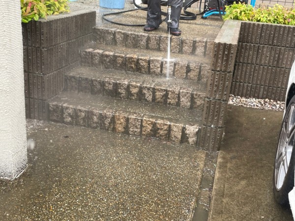 【名古屋市守山区】外構工事　土間洗浄サムネイル