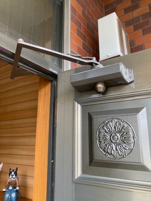 【名古屋市守山区】ドアクローザー交換サムネイル