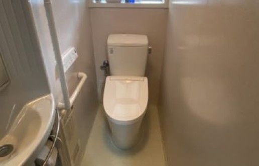 【尾張旭市】トイレ交換・クッションフロア貼替工事　I様邸サムネイル
