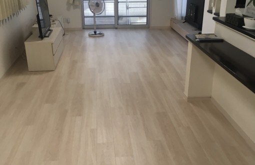 フロアタイル施工後