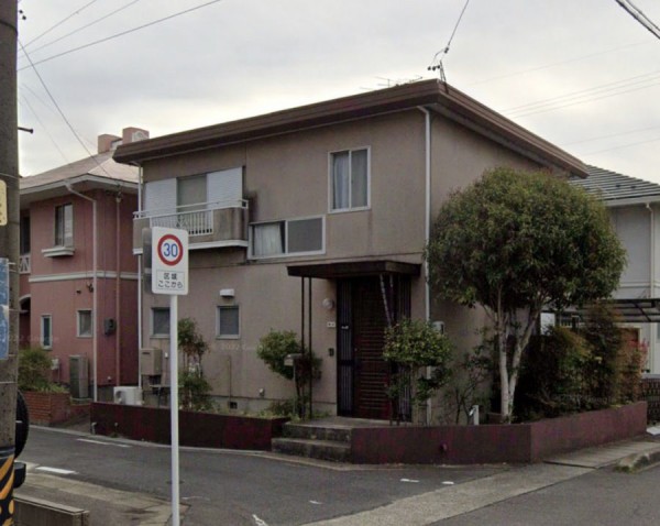 【瀬戸市】セキスイハウスのお宅で塗り替えと玄関ドアリフォーム完成しました。サムネイル