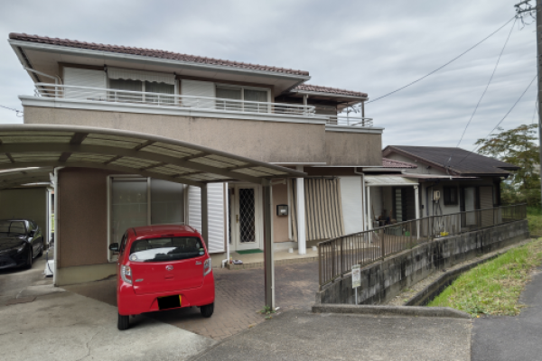 【瀬戸市】ゴツゴツとした塗料を施工されているお宅で調査サムネイル