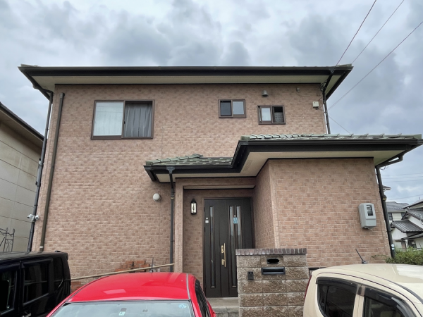 【瀬戸市】タイル柄の壁を使っているお宅でエナメル塗装サムネイル