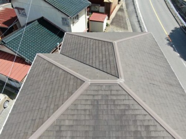 屋根塗装の必要性について解説！屋根塗装を放置することで起こりうる問題とは？サムネイル