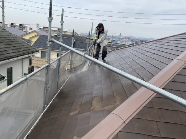 【名古屋市守山区】高圧洗浄で汚れを洗い流しました。サムネイル