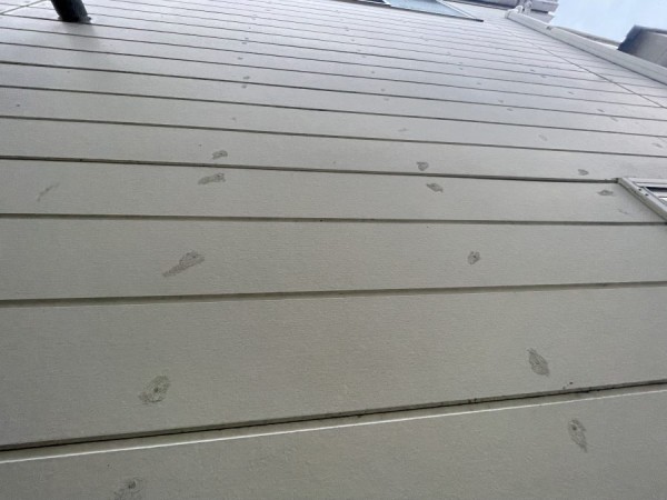 【尾張旭市】外壁に様々な経年劣化が見られるお宅で建物調査サムネイル