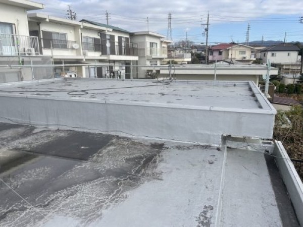 【瀬戸市】フラットな屋根に必要な防水メンテナンスを行いました。サムネイル