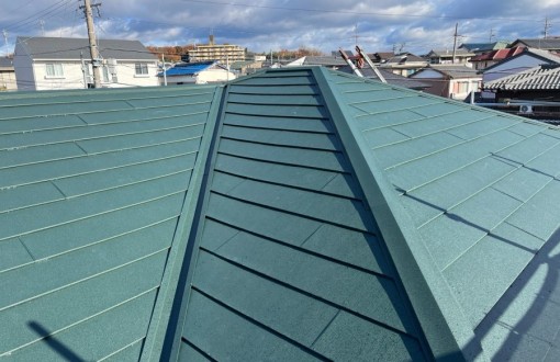 屋根カバー工法施工後スーパーガルテクト