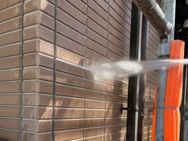 【瀬戸市】乾式目地を使われているお宅で塗り替え工事サムネイル