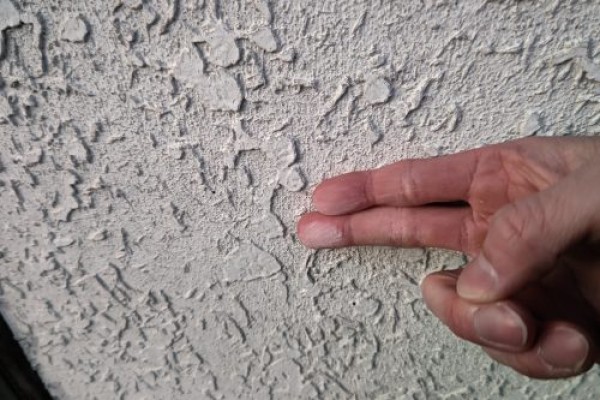 【瀬戸市】トタン壁とモルタル壁の和風住宅で塗り替え工事の現地調査サムネイル