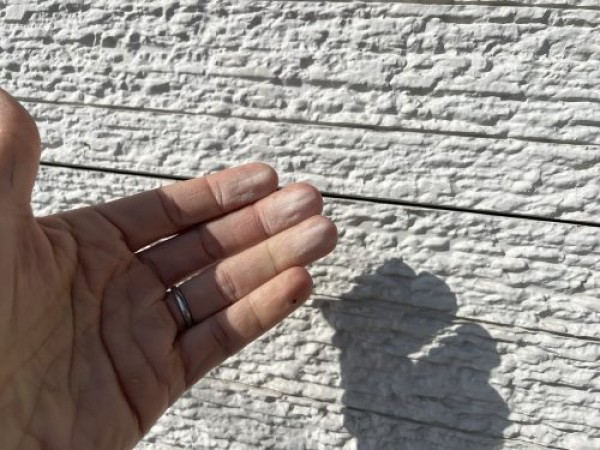 【尾張旭市】ハウスメーカーで建てられているお宅で外壁塗装の調査サムネイル