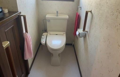 トイレ交換施工前